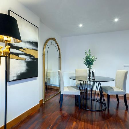 Cinco Sentidos By Unique Rooms Burgos Bagian luar foto