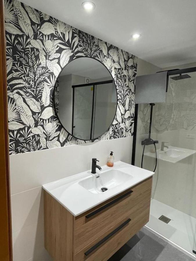 Cinco Sentidos By Unique Rooms Burgos Bagian luar foto