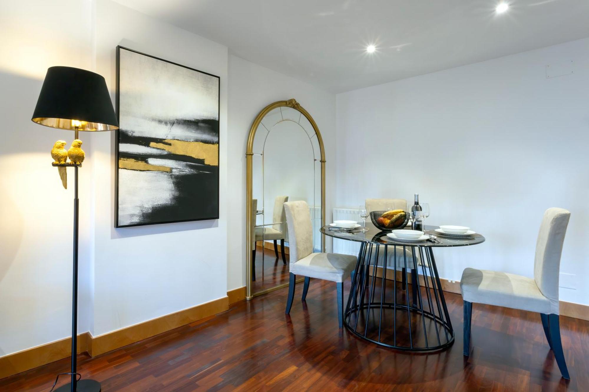 Cinco Sentidos By Unique Rooms Burgos Bagian luar foto